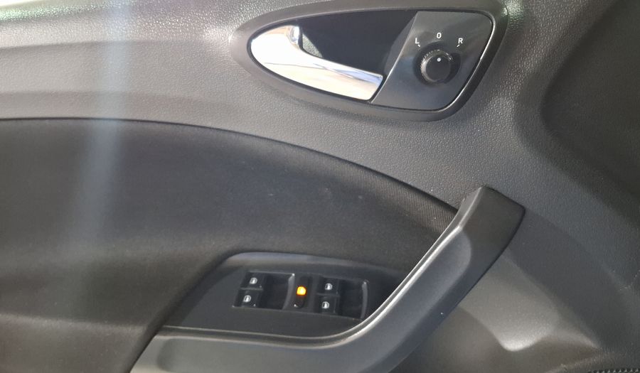 Seat Ibiza 2.0 BLITZ I-TECH 4 PTAS MT Hatchback 2015