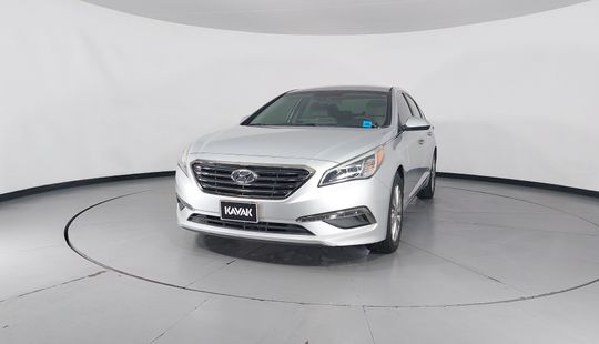 Hyundai • Sonata