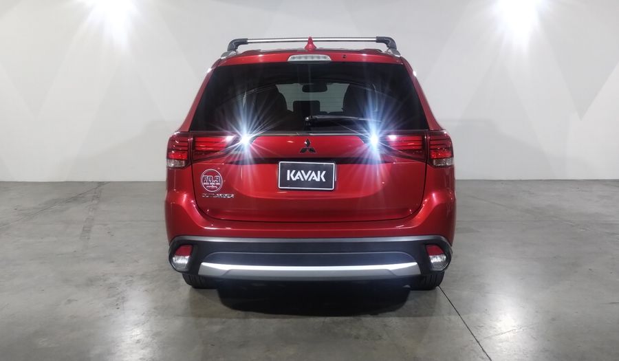 Mitsubishi Outlander 2.4 LIMITED AUTO Suv 2018