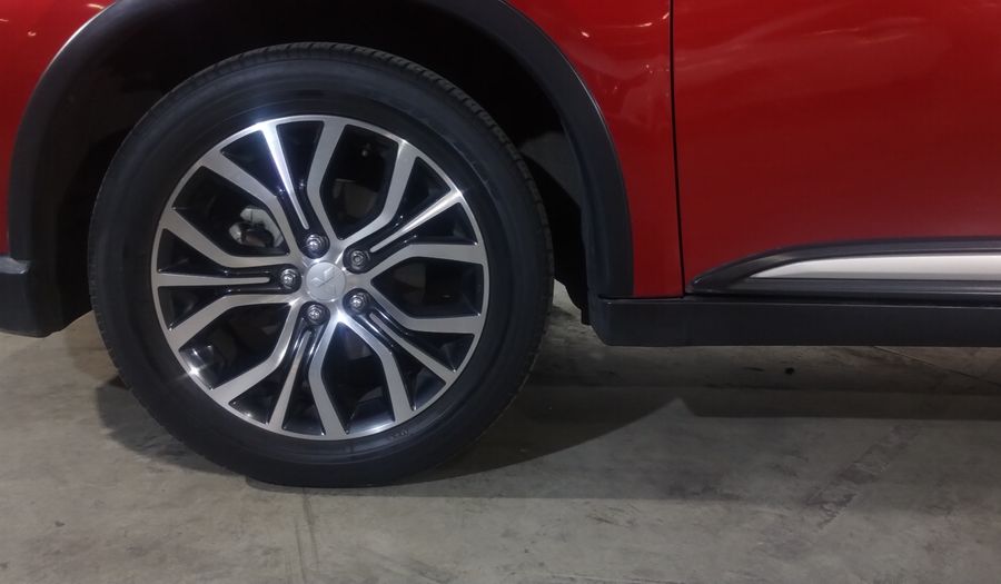 Mitsubishi Outlander 2.4 LIMITED AUTO Suv 2018