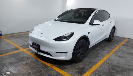 Tesla • Model Y