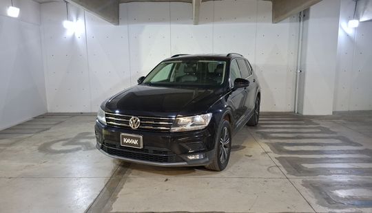 Volkswagen • Tiguan