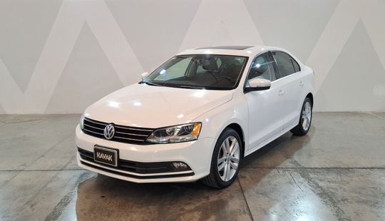Volkswagen • Jetta