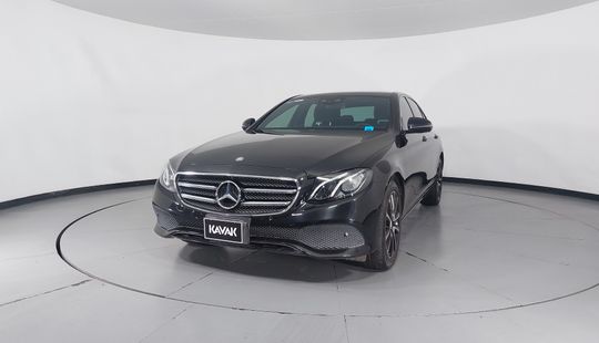 Mercedes Benz • Clase E