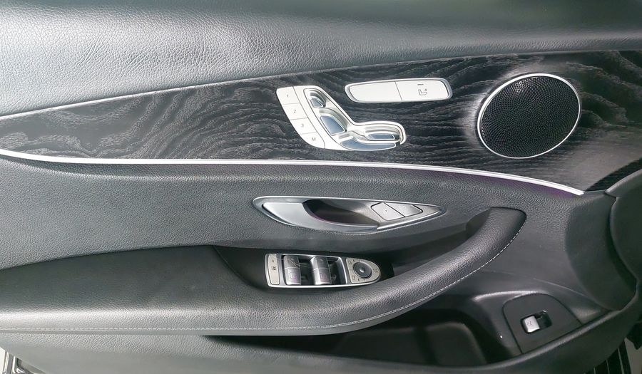 Mercedes Benz Clase E 2.0 200 EXCLUSIVE AT Sedan 2017