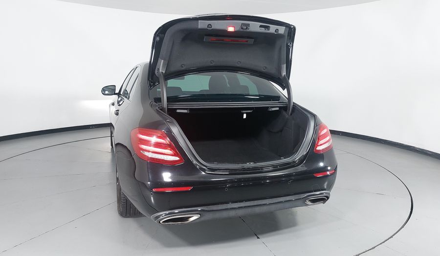 Mercedes Benz Clase E 2.0 200 EXCLUSIVE AT Sedan 2017