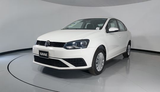 Volkswagen • Vento