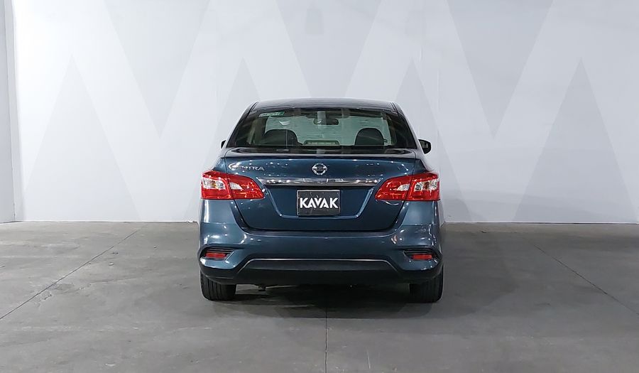 Nissan Sentra 1.8 ADVANCE MT Sedan 2017