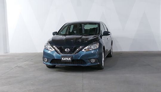 Nissan • Sentra