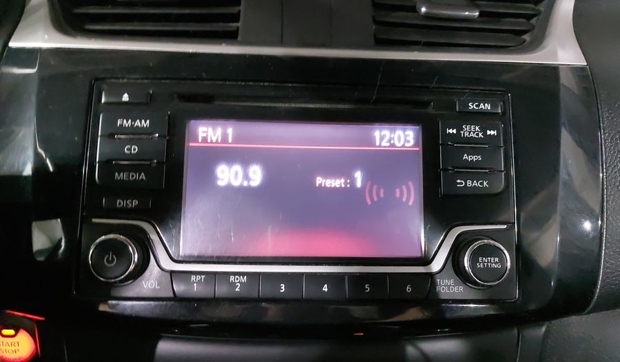 Nissan Sentra 1.8 ADVANCE MT Sedan 2017