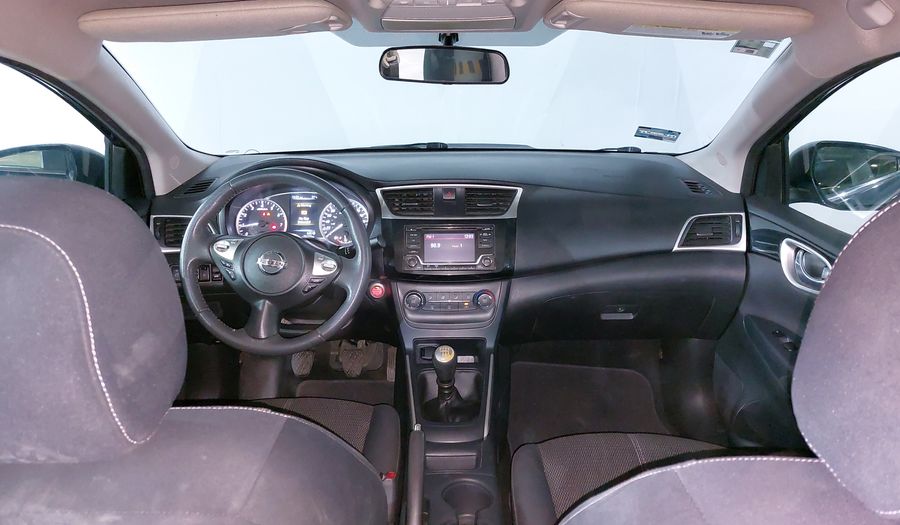 Nissan Sentra 1.8 ADVANCE MT Sedan 2017