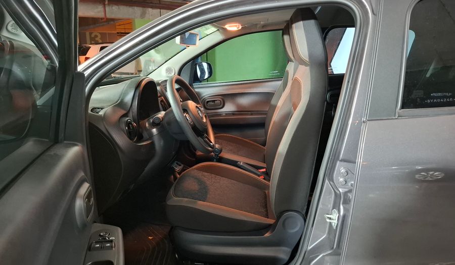 Fiat Mobi 1.0 TREKKING Hatchback 2024