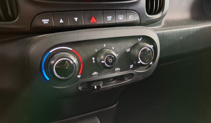 Fiat Mobi 1.0 TREKKING Hatchback 2024