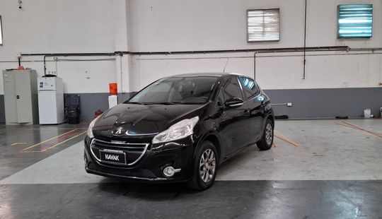 Peugeot • 208