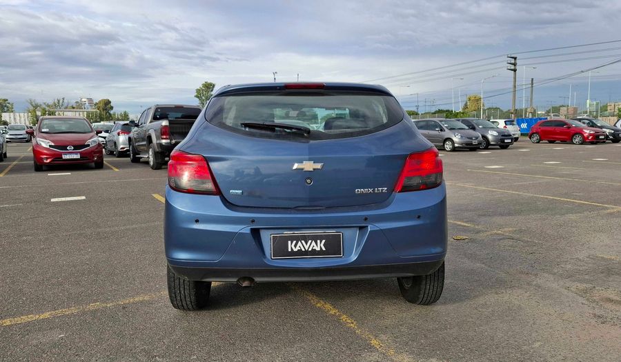 Chevrolet Onix 1.4 LTZ AT Hatchback 2014