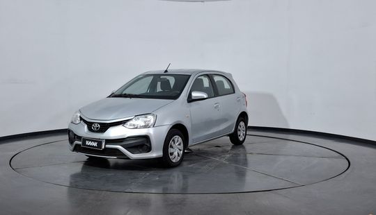 Toyota • Etios