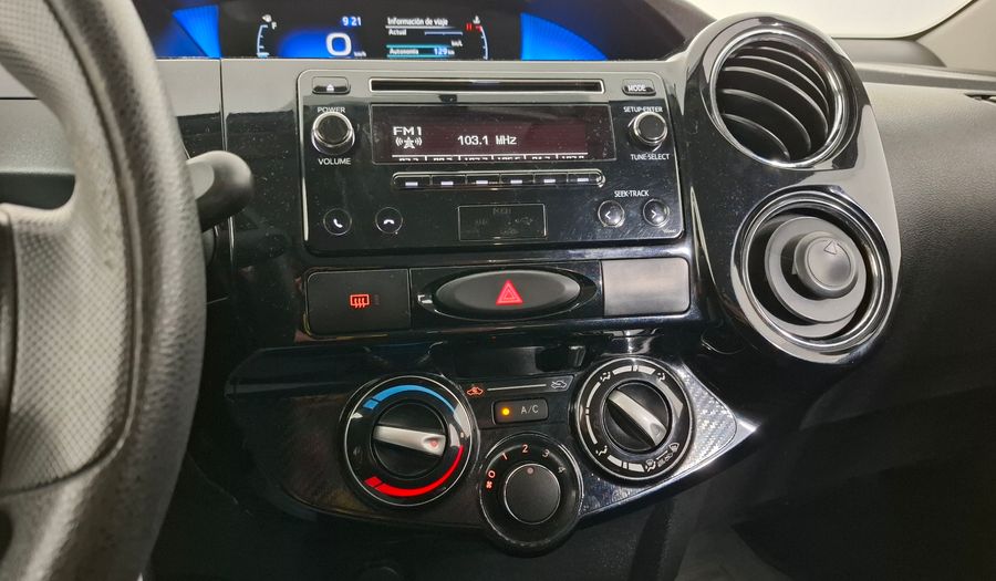 Toyota Etios 1.5 XS Hatchback 2017