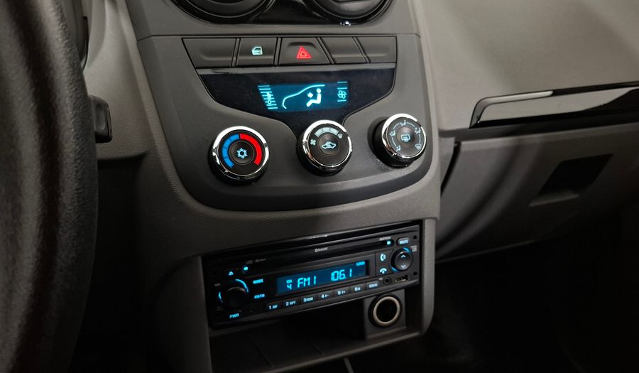 Chevrolet Agile 1.4 8V LT Hatchback 2012