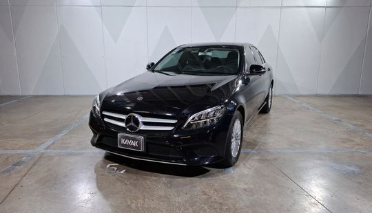 Mercedes Benz • Clase C