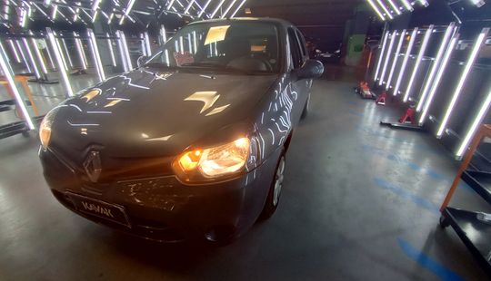 Renault • Clio