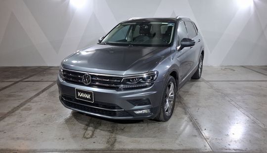Volkswagen • Tiguan