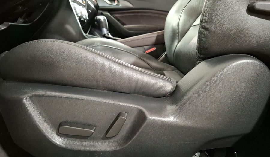 Mazda 3 2.5 SEDAN S GRAND TOURING TA Sedan 2018
