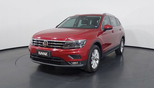 Volkswagen • Tiguan
