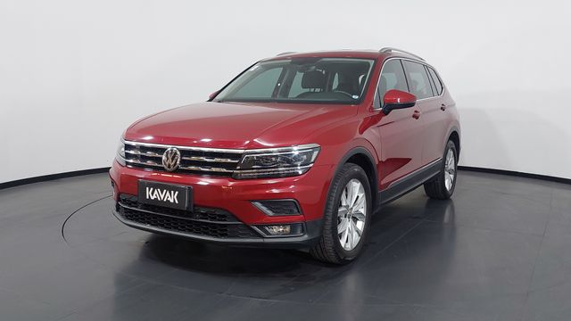 Volkswagen • Tiguan
