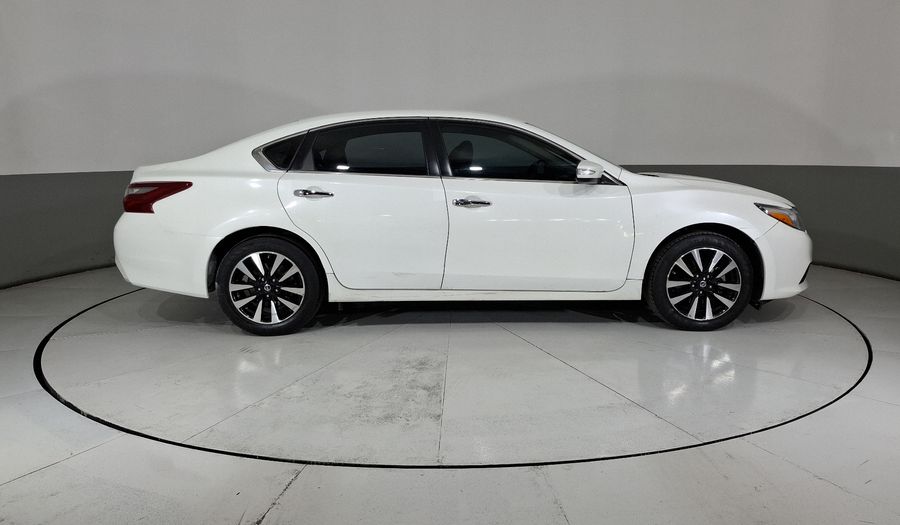 Nissan Altima 2.5 ADVANCE AUTO Sedan 2018