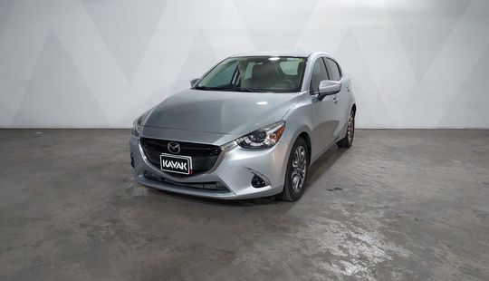 Mazda • Mazda 2