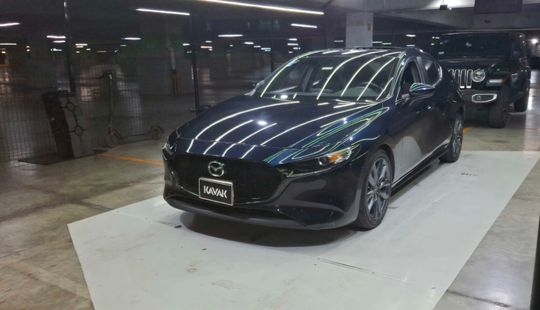 Mazda • Mazda 3