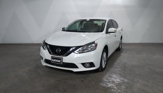Nissan • Sentra
