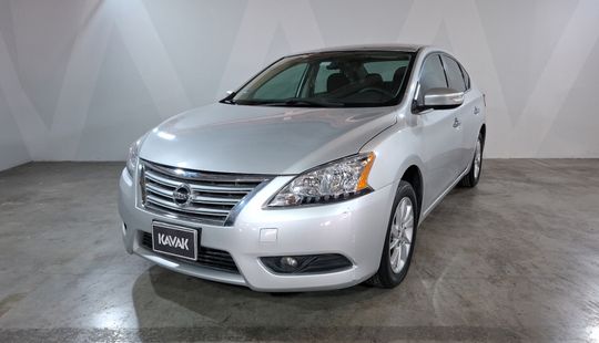 Nissan • Sentra