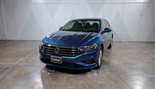 Volkswagen • Jetta