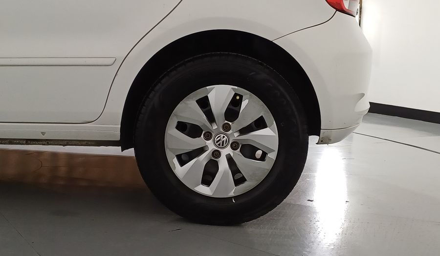 Volkswagen Gol 1.6 CL AC MT Hatchback 2015