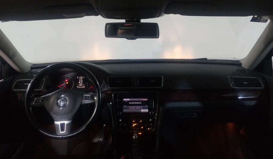Volkswagen Passat 3.6 DSG Sedan 2012