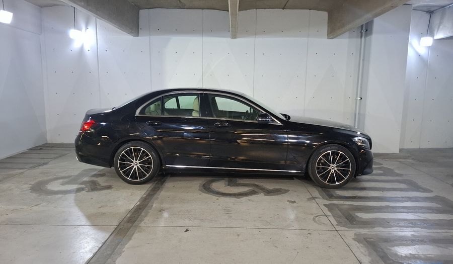 Mercedes Benz Clase C 2.0 200 SPORT AUTO Sedan 2019