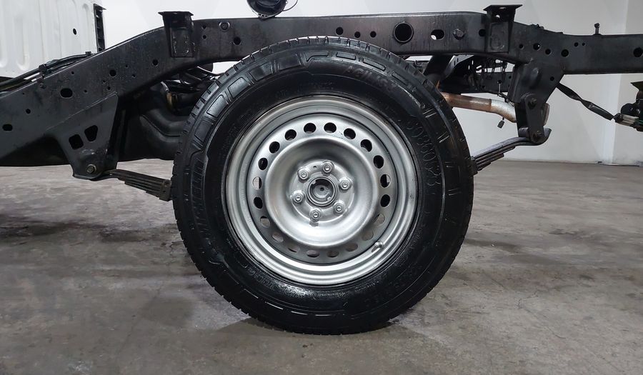 Nissan Np300 2.5 NP300 CHASIS CABINA Pickup 2021