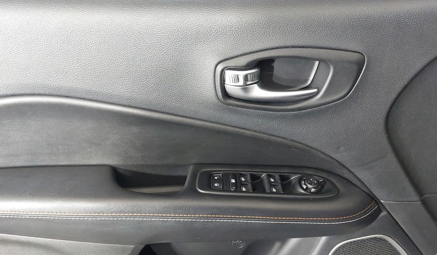 Jeep Compass LONGITUDE Suv 2019