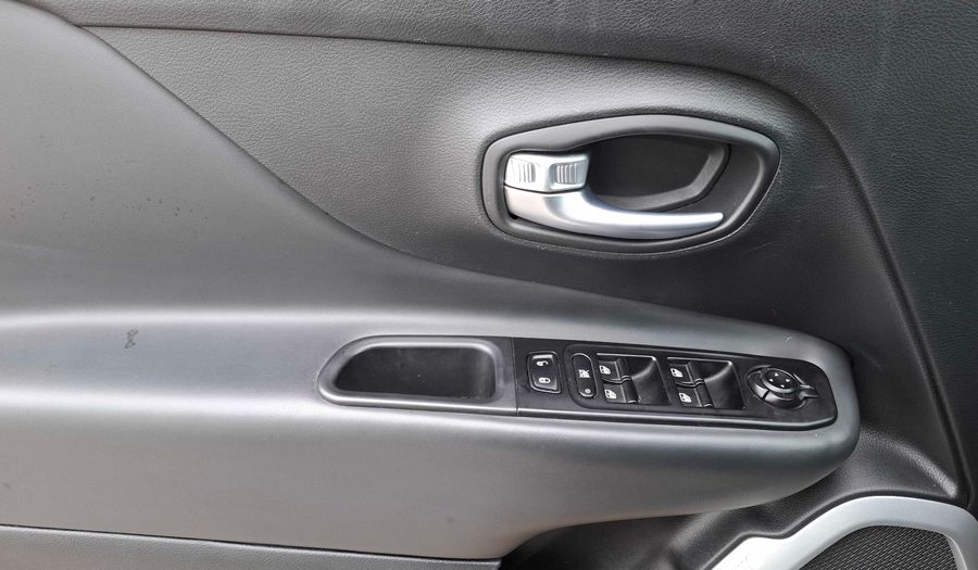 Jeep Renegade 1.8 LONGITUDE AT 4X2 Suv 2022