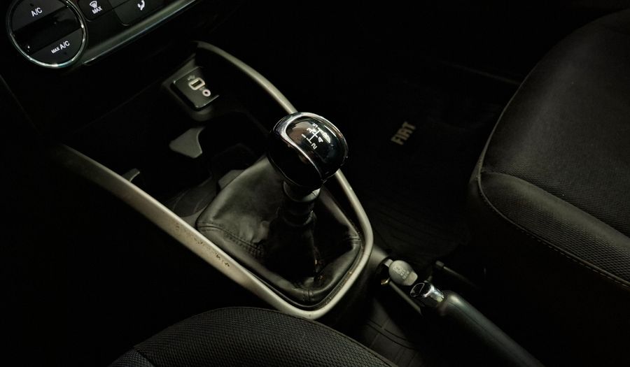 Fiat Argo 1.8 PRECISION Hatchback 2018