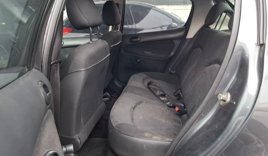 Peugeot 207 1.4 XS COMPACT Hatchback 2011