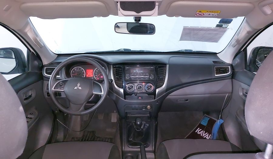 Mitsubishi L200 2.4 GASOLINA GLS DOBLE CABINA 4X2 Pickup 2018