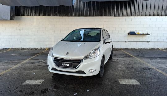 Peugeot • 208