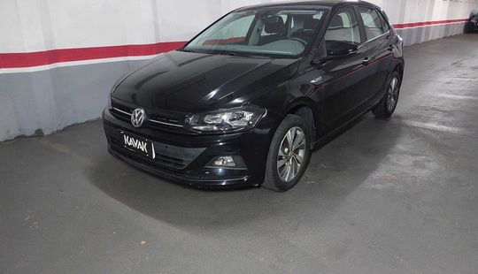 Volkswagen • Polo