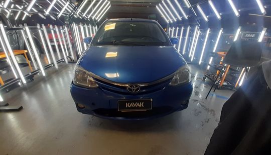 Toyota • Etios
