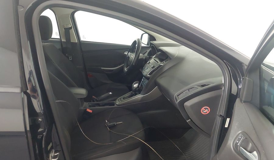 Ford Focus SE Sedan 2018