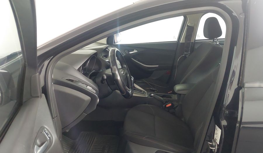 Ford Focus SE Sedan 2018