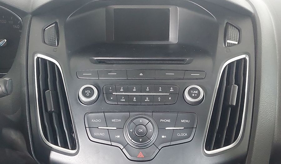 Ford Focus SE Sedan 2018