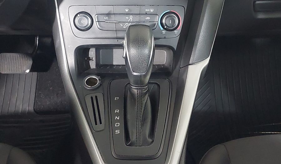 Ford Focus SE Sedan 2018
